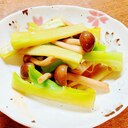 ブロッコリーの茎としめじの焼肉のたれ炒め